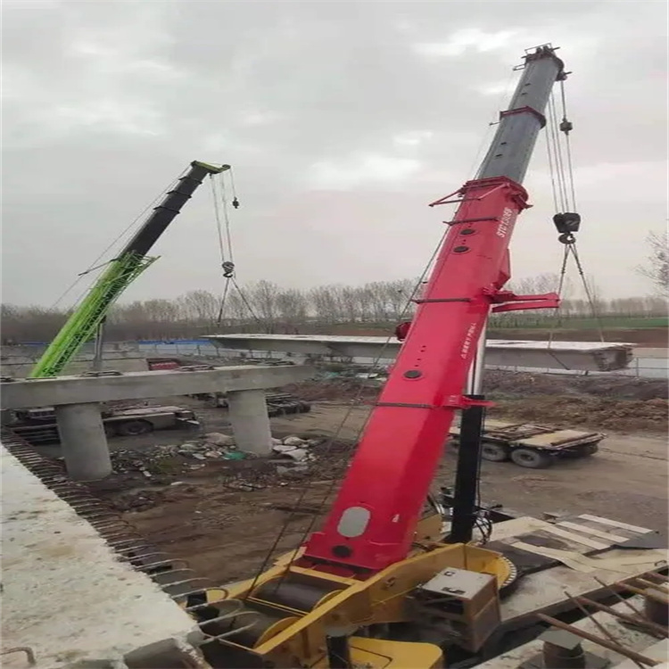 四会钢构件起吊,吊点采用几点绑扎